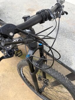 Celoodpružené MTB – FOX (předek + zadek), Shimano XT, top st - 6