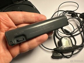 Sony Discman D-365 - super stav + ovladač a dock - 6