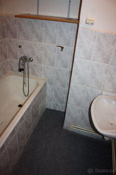 Pronájem, Čáslav, ul. Jeníkovská, byt 2+1 + balkon+ sklep - 6