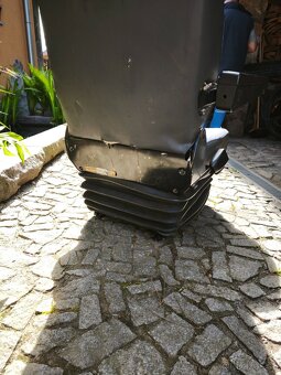 Iveco daily řidičovo vzduchova sedačka - 6