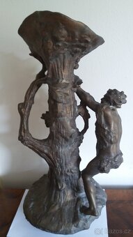 Stará figurální kovová secesní váza výška 58 cm - 6