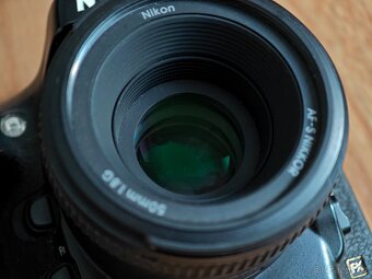 NIKON D800 + Nikkor AF-G 50 1.8 - 6