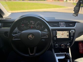 Škoda Octavia je 3 G-Tec - 6