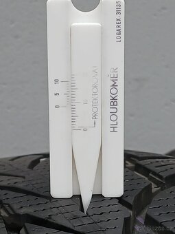 Pěkná zimní orig alu Škoda Kodiaq 215/65/17 vzorek 8mm - 6