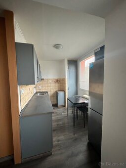 Pronájem bytu 2+1 s balkónem – Komenského 1469 - 6