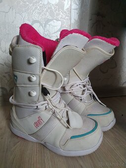 Kompletní snowboardová výbava - 6