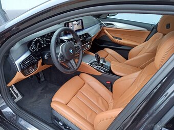BMW 540d TOURING xDRIVE MSPORT PANO DPH - 6