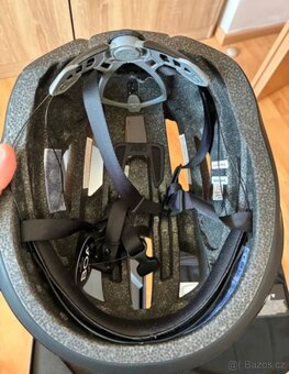 Oakley helma na kolo - 6