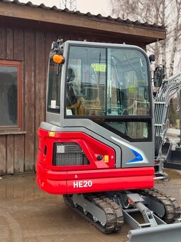 Pásový bagr Eurotrac HE20 - 6