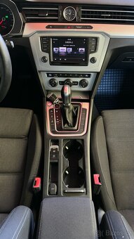 VW Passat B8 kombi 2.0 BiTDI 176kW 4motion,nové rozvody,STK - 6