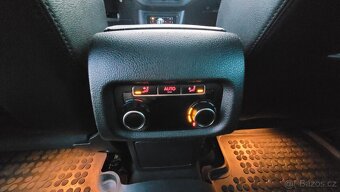 VW Sharan 2.0 TDI DSG 4Motion 7 míst - 6