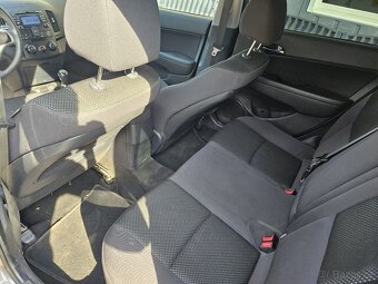 Hyundai i30 č. 23396 - 6