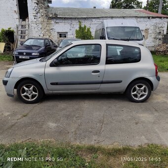 Renault Clio - 6