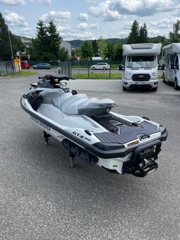 Sea Doo GTX LTD 3-up 325hp iDF Audio modrá nebo bílá barva - 6