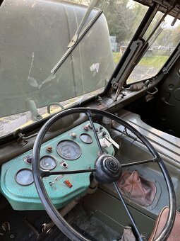 Praga V3S - kabina - 6