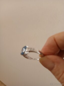Stříbrný prsten Topaz Swiss blue,s drobnými zirkonkami - 6