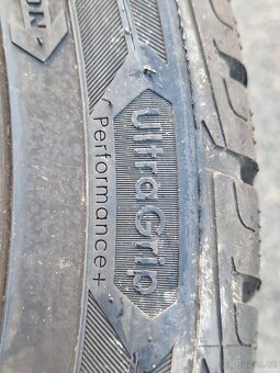 255/45/19 Zimní pneu Goodyear UltraGrip Performance - 6