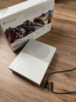Prodám Xbox one S 1TB+F1 2020 - 6