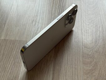 Apple iPhone 15 Pro Max 256Gb Bílý Titan - TOP - 6