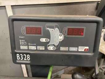 Vyvažovačka kol FASEP B328 – automatické upínání - 6
