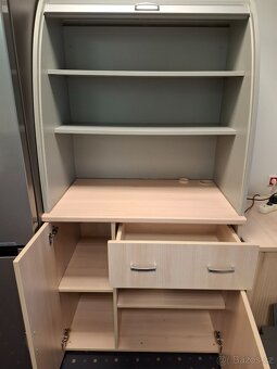 Kancelářský nábytek - 6