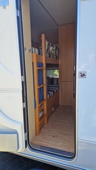 Karavan Hymer, poschodová posteľ MOVER, predstan - 6
