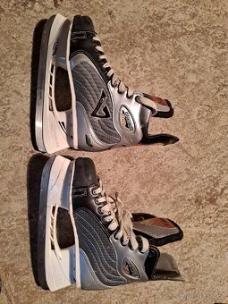 Brusle Bauer 38, Botas 42 - 6