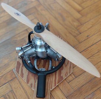 Motor Saito FG-33R3 - 6