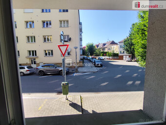 Pronájem bytu 2 + kk, 53 m2, cihla - 6