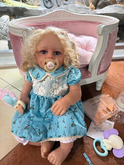 Realistická panenka s vlasky - 6