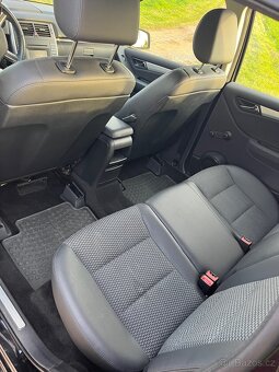 Mercedes-Benz B180 - 6