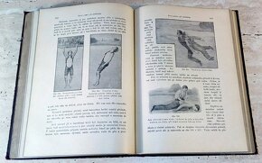 Starožitné lékařské knihy Domácí lékařka, oba dva díly, 1923 - 6