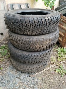 Zimní pneu 155 60 15 - 6
