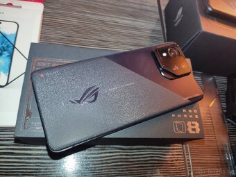 Asus Rog phone 8 prodej - 6