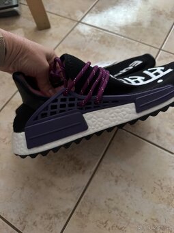 Tenisky adidas Pharrel Williams 43 1/2 - 6