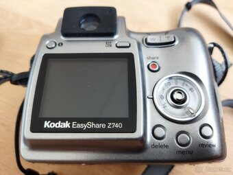 KODAK EASYSHARE Z-740 - 6