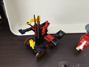 LEGO Castle 6039 Twin Arm Launcher - 6