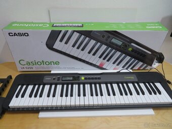 Zánovní elektronické klávesy Casio LK S250 - 6