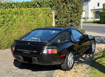 Porsche 928 5.0 S3 V8 – rok 1986 - 6