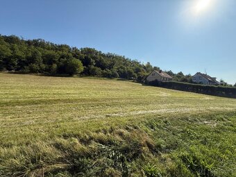 Stavební parcela 3 120 m², Rájec-Jestřebí – výjimečná přílež - 6