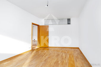 Prodej bytu 2+kk s terasou, garážovým stáním a sklepem Praha - 6