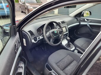 PRODÁNO Škoda Octavia combi 1.4Tsi 90kw,výbava FAMILY - 6