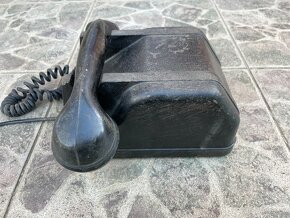 starý telefon na kličku - 6
