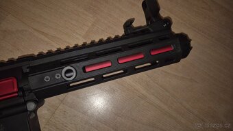 Prodám airsoft zbran lancer tactical s červenými prvky - 6