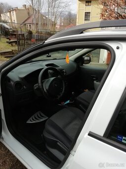 Renault Clio III combi 1.2 16v - 6