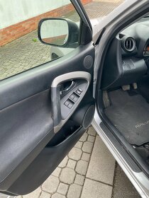 Toyota RAV 4 2.0i benzin 4x4 automat - 6
