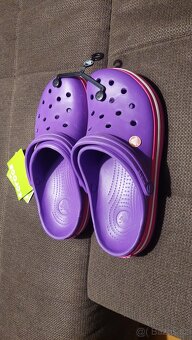 Dámské pantofle zn. Crocs, vel. 42 - 6