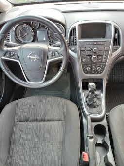 Prodám Opel Astra Sports Tourer 1.6 CDTi Combi - 6