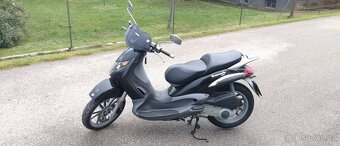 Piaggio Beverly 200 - 6