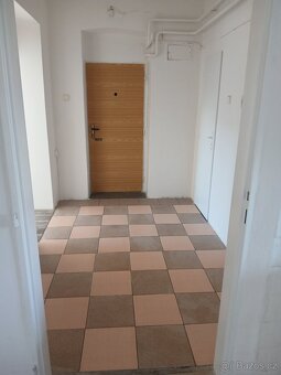 Volný byt k pronájmu - 6